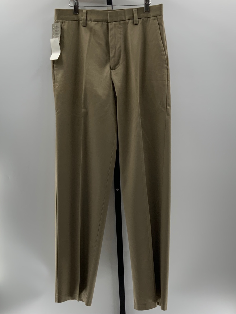 Dockers Men's Straight-Leg Chinos in Olive